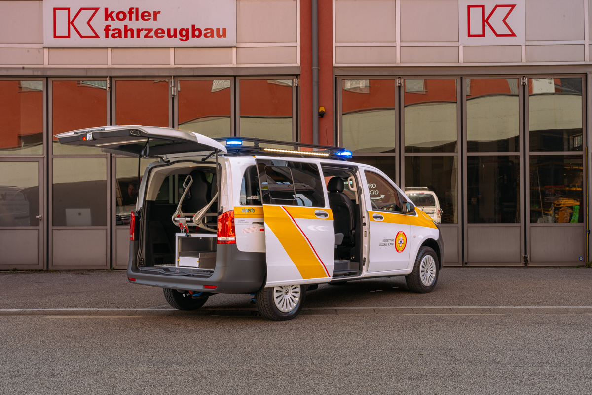 Kofler-Fahrzeugbau-CNSAS-Bozen